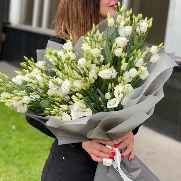 17 лизиантусов в оформлении, изображение 2